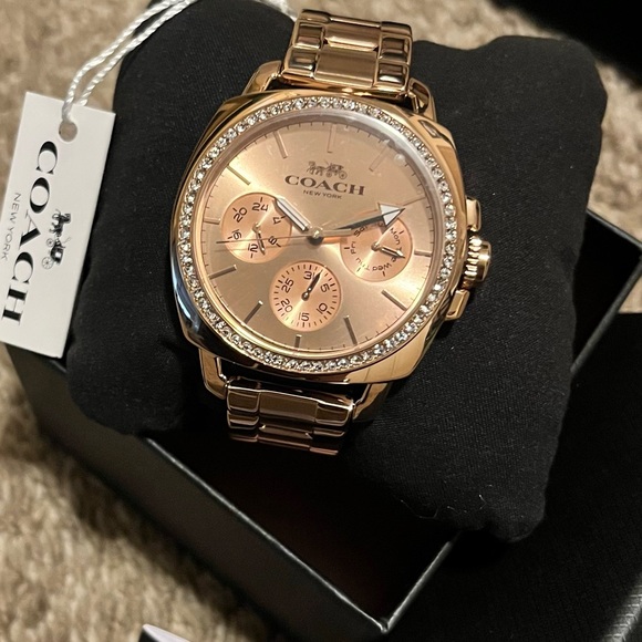 Coach Boyfriend Women’s quartz watch that is new with tags! 42 mm - Picture 4 of 10